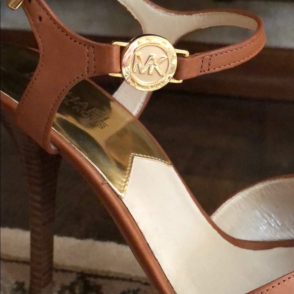 MICHAEL KORS’ shoes - Picture 2 of 5